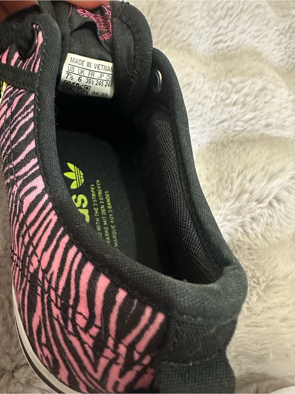 Adidas Women’s Nizza Platform Shoes Size 7.5